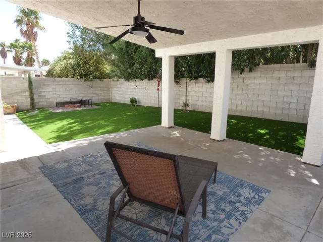 $2,450 | 8709 Autumn Wreath Avenue, Las Vegas, NV 89129