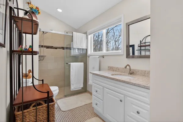 $396,000 | 253 Westshore Drive, Jerome, MI 49249