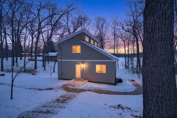 $396,000 | 253 Westshore Drive, Jerome, MI 49249