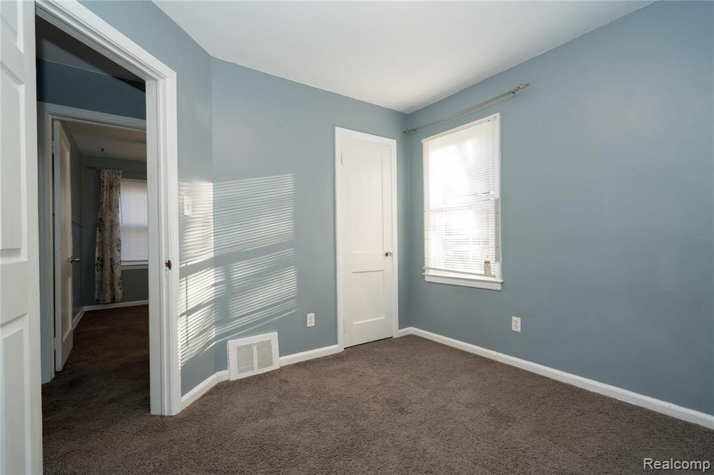 21986 Moross Road Grosse Pointe, MI 48236 - Photo 28 of 49