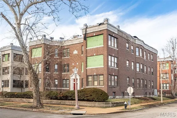 $145,000 | 5501 Waterman Boulevard, Unit B, St. Louis, MO 63112
