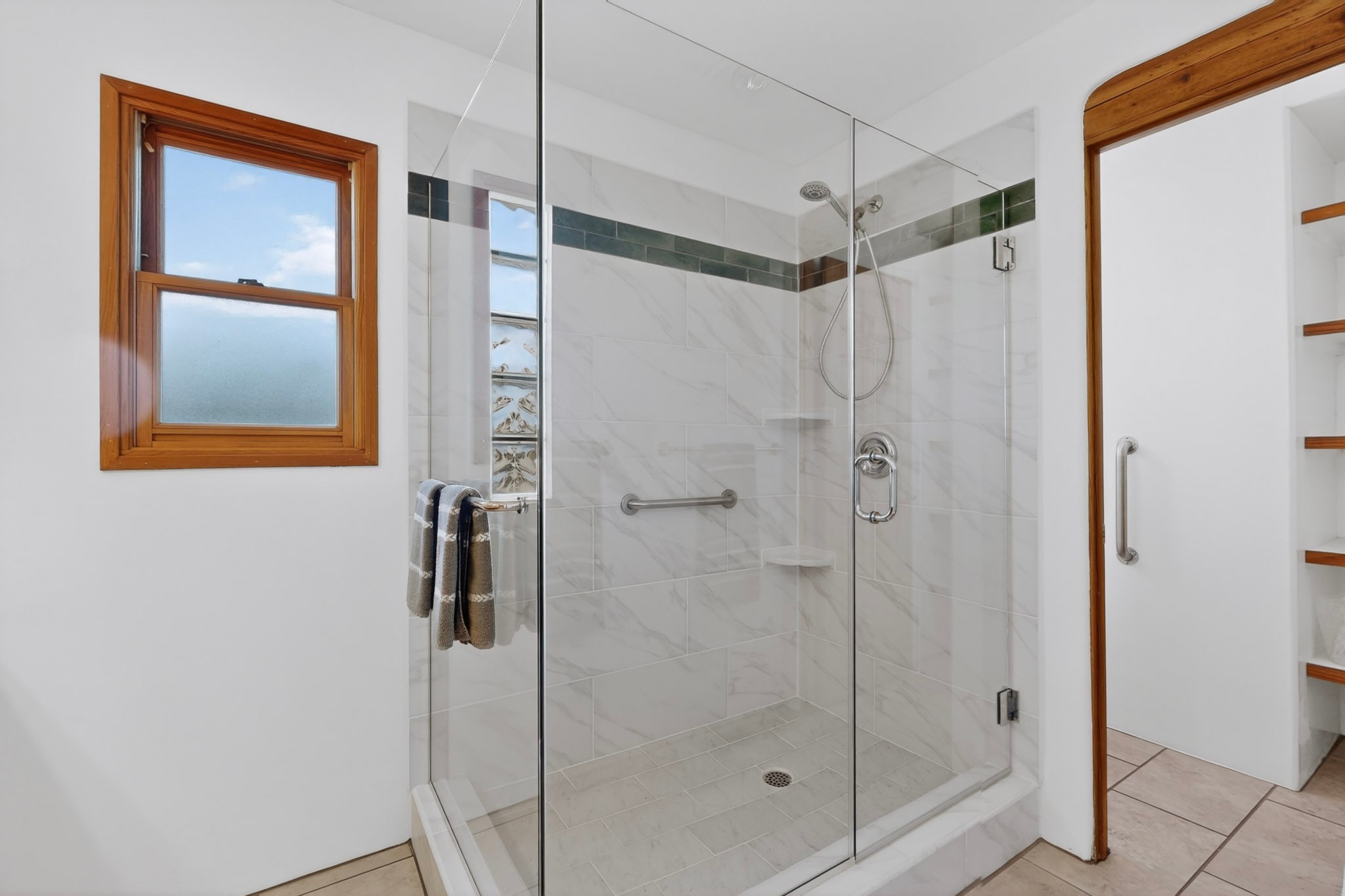 10 Blue Mesa Road Santa Fe, NM 87508 - Photo 33 of 63 Primary shower