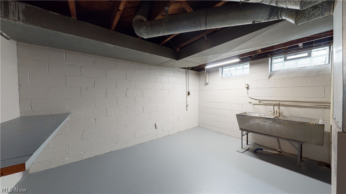 11614 Chester Road Garfield Heights, OH 44125 - Photo 26 of 28 Gallery Image 26