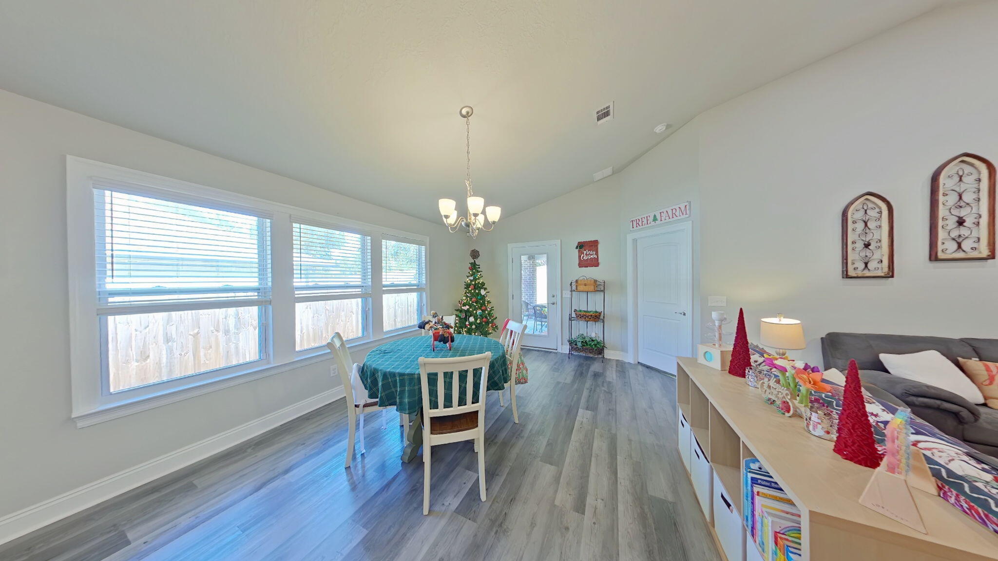 7408 Gordon Evans Road Navarre, FL 32566 - Photo 8 of 30 9-web-or-mls-9 Dining Room