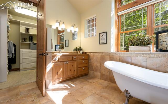 121 Homestead Road Divide, CO 80814 - Photo 16 of 37 Master Suite