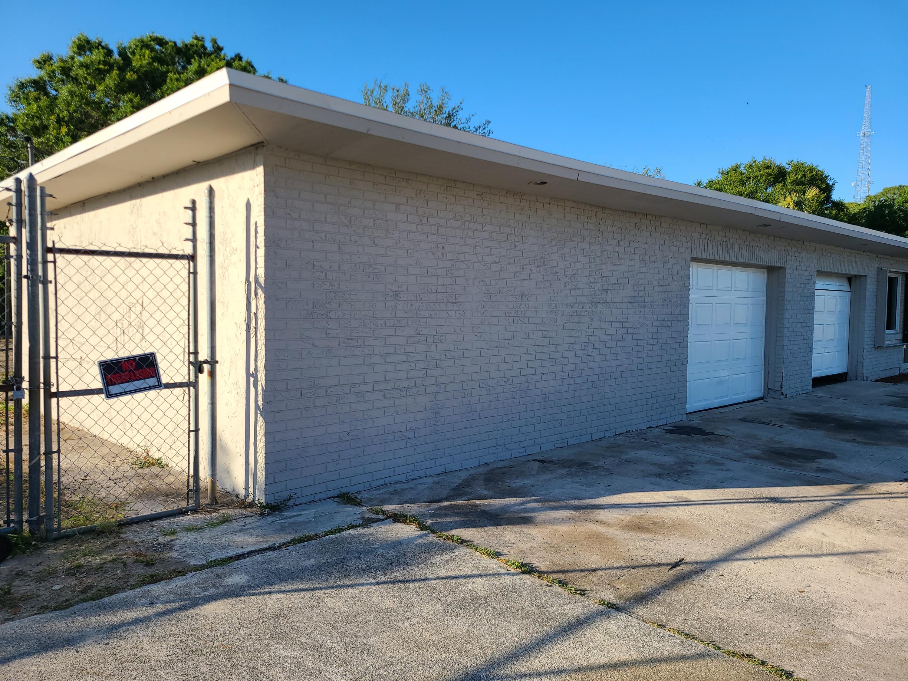 2906 Okeechobee Road Fort Pierce, FL 34947 - Photo 1 of 15 okee4