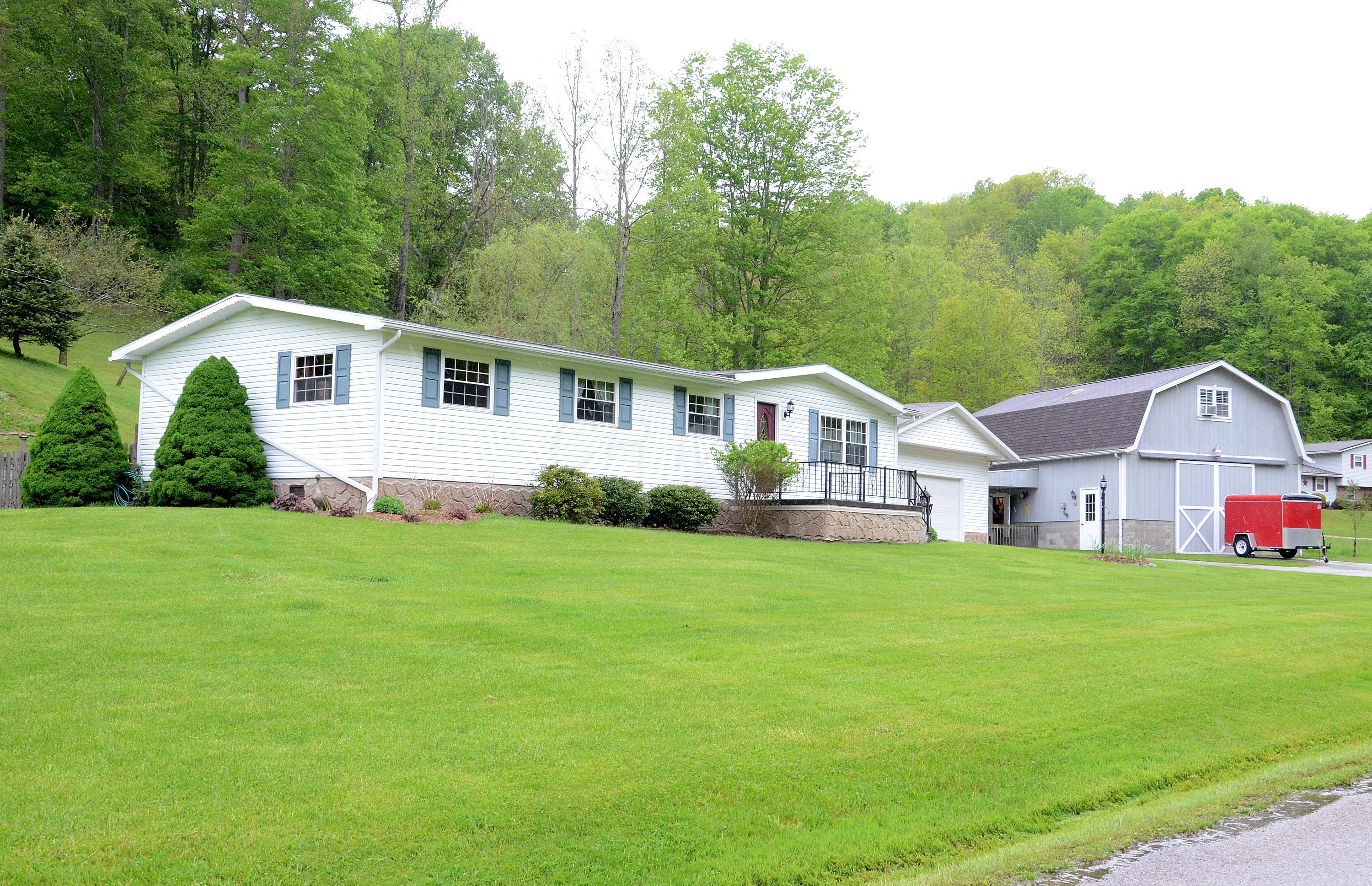 65055 Slaughter Hill Road Cambridge, OH 43725 - Photo 2 of 34