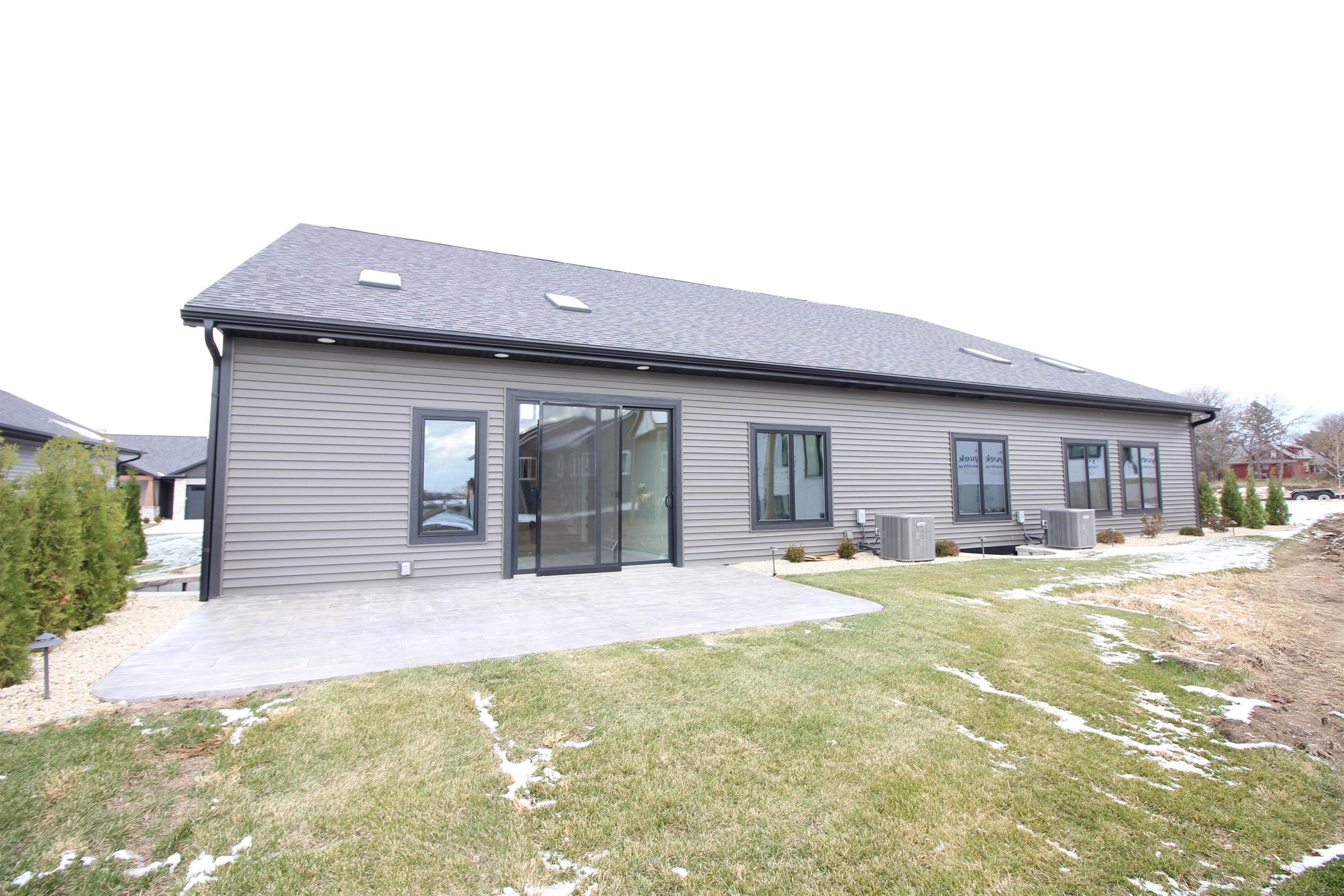 365 Ridge View, Unit 15 Milton, WI 53563 - Photo 10 of 24