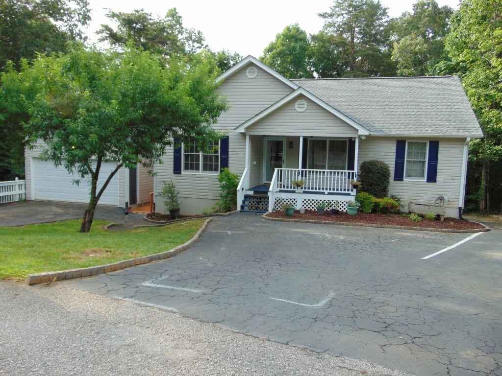 Beautiful home on nice private 1 plus acre lot
