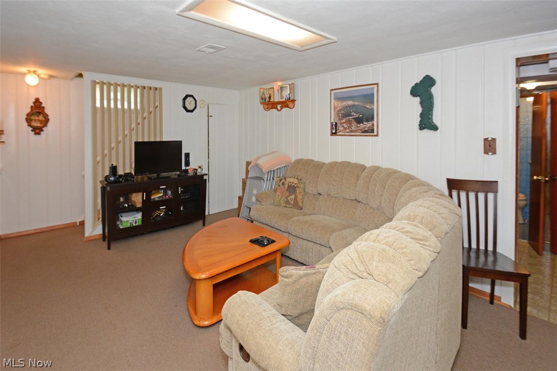 8116 Ackley Road Parma, OH 44129 - Photo 15 of 29