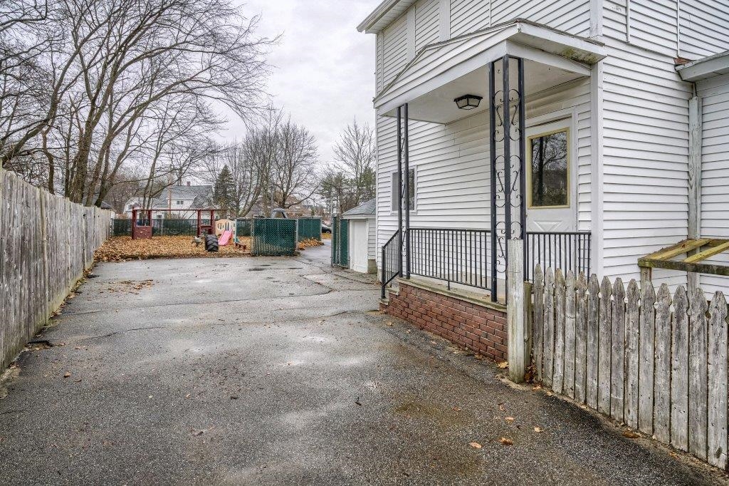 722 Mast Road Goffstown, NH 03102 - Photo 5 of 31