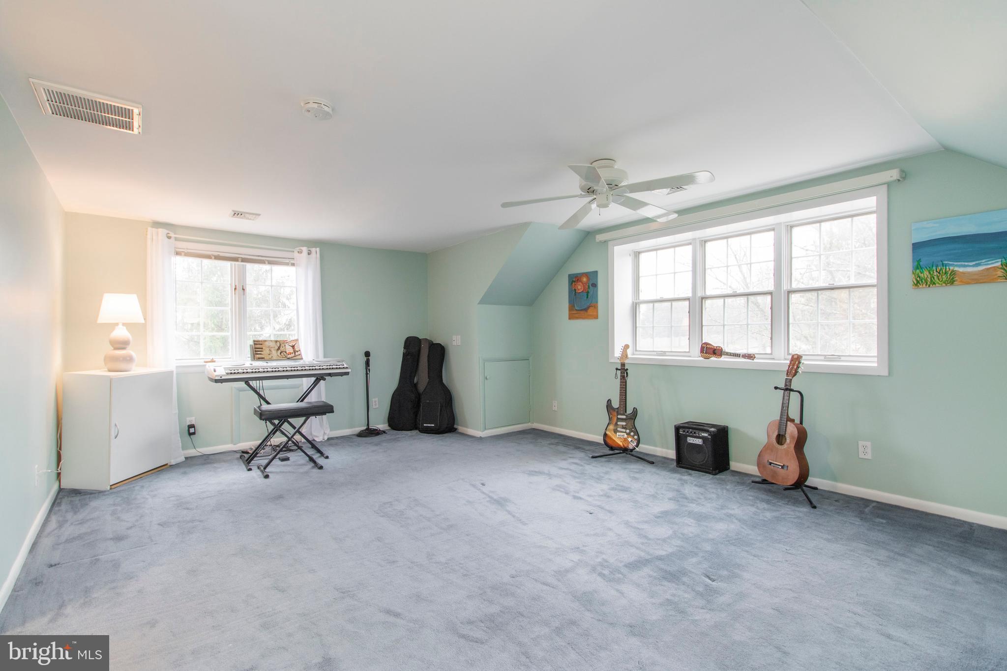 952 Upper State Road Chalfont, PA 18914 - Photo 18 of 26 Gallery Image 18