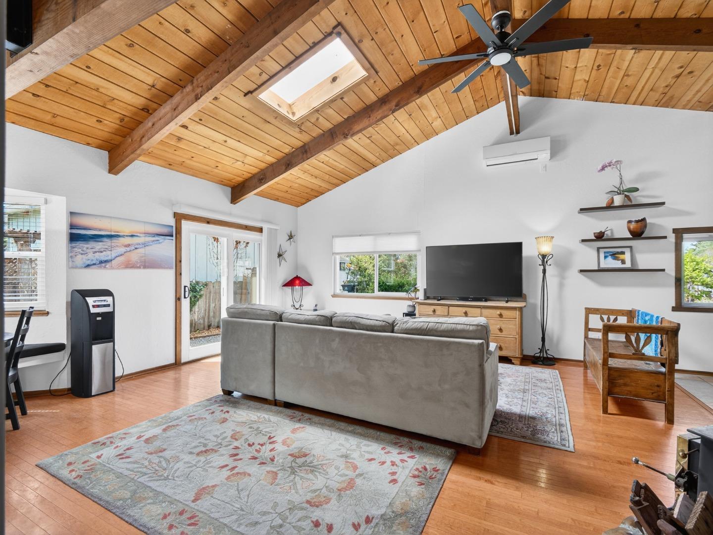 620 Sumner Street Santa Cruz, CA 95062 - Photo 8 of 71