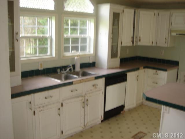 3243 Laboratory Road Lincolnton, NC 28092 - Photo 3 of 6 Gallery Image 3