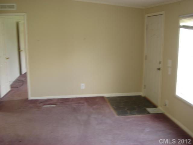 3243 Laboratory Road Lincolnton, NC 28092 - Photo 5 of 6 Gallery Image 5