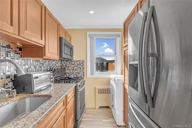 $279,999 | 235-10 131st Avenue, Unit UPPR | Laurelton