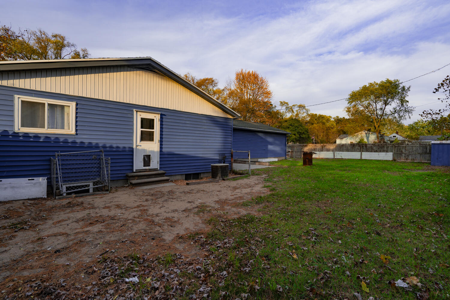 356 South Wolf Lake Road Muskegon, MI 49442 - Photo 6 of 25 356 Wolf Lake Rd-09