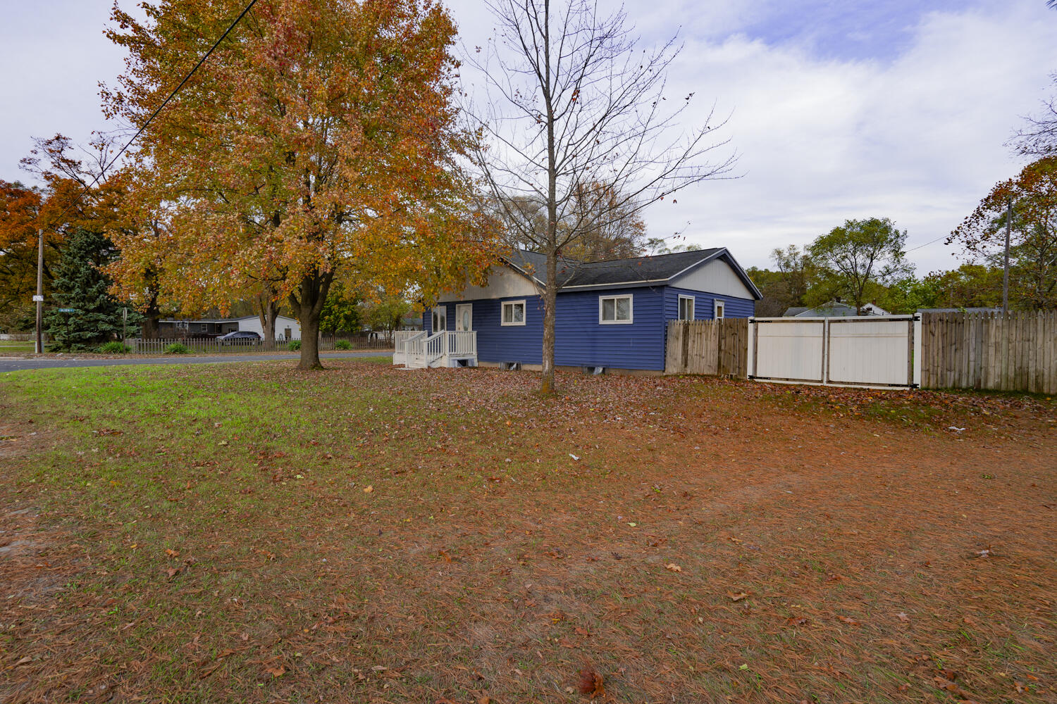 356 South Wolf Lake Road Muskegon, MI 49442 - Photo 7 of 25 356 Wolf Lake Rd-01