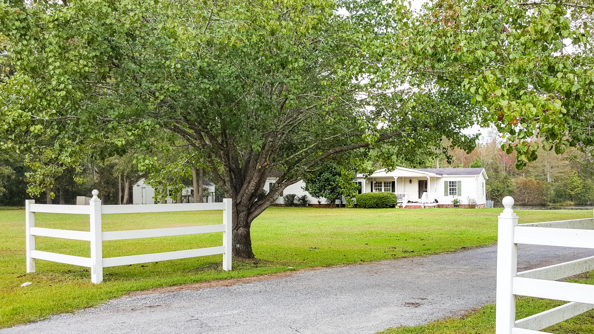 5832 Hyde Park Road Ravenel, SC 29470 - Photo 1 of 35 LRM_EXPORT_73652377417947_20181016_16162