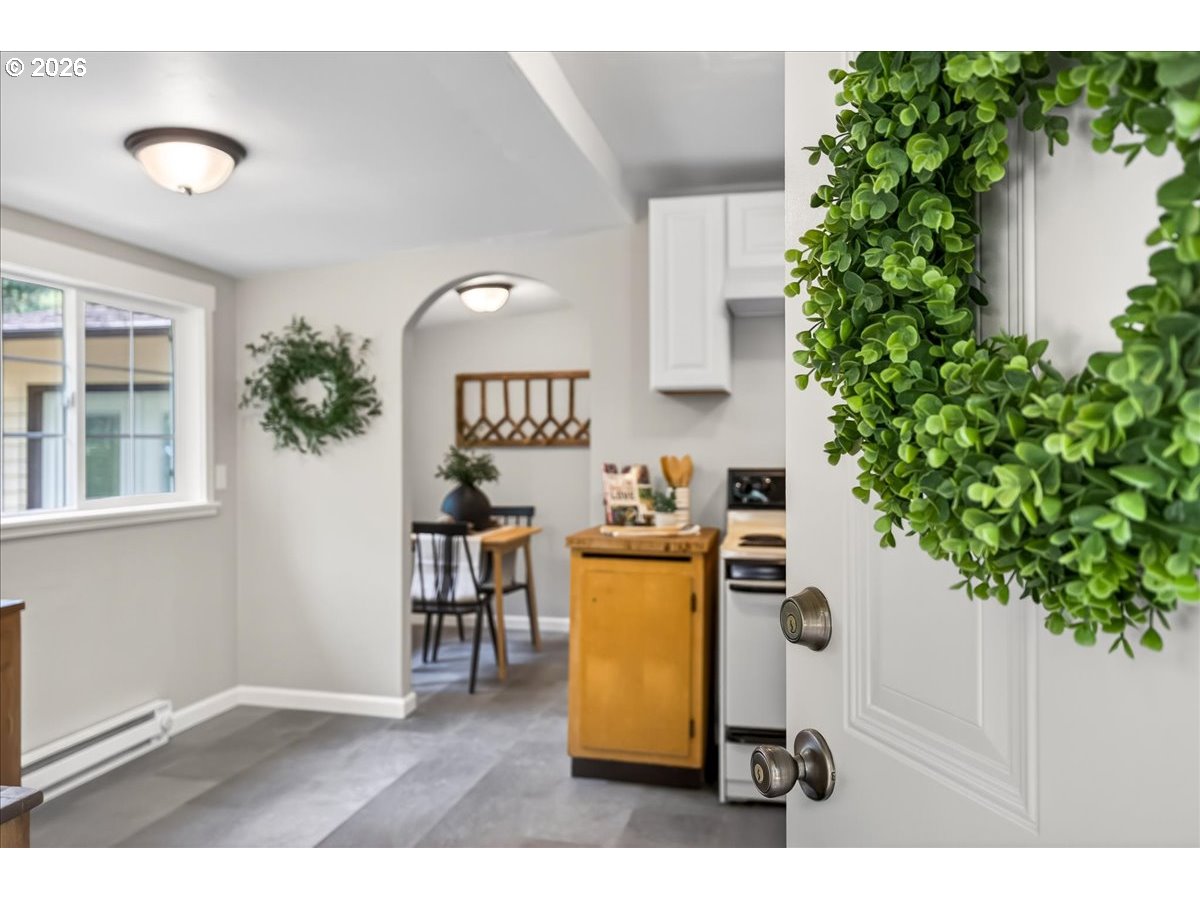 6791 Southwest Mill Road Gaston, OR 97119 - Photo 3 of 33