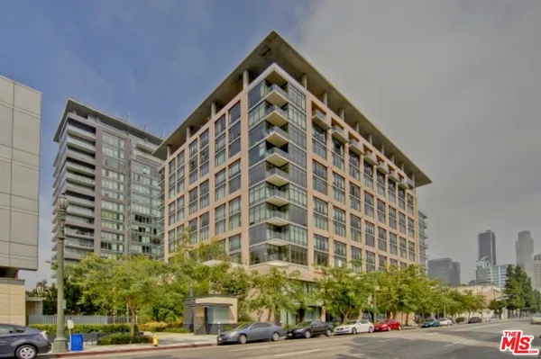 $3,000 | 1111 South Grand Avenue, Unit 506, Los Angeles, CA 90015