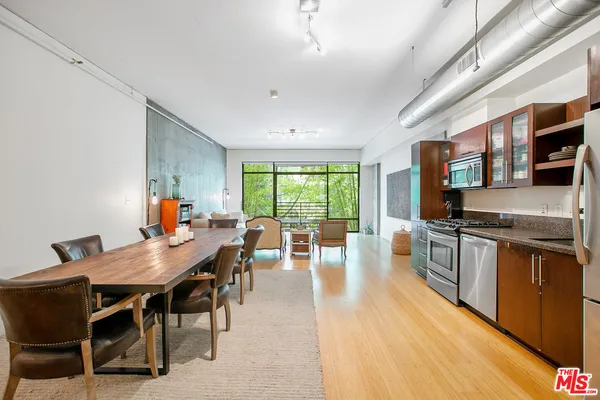 $3,000 | 1111 South Grand Avenue, Unit 506, Los Angeles, CA 90015