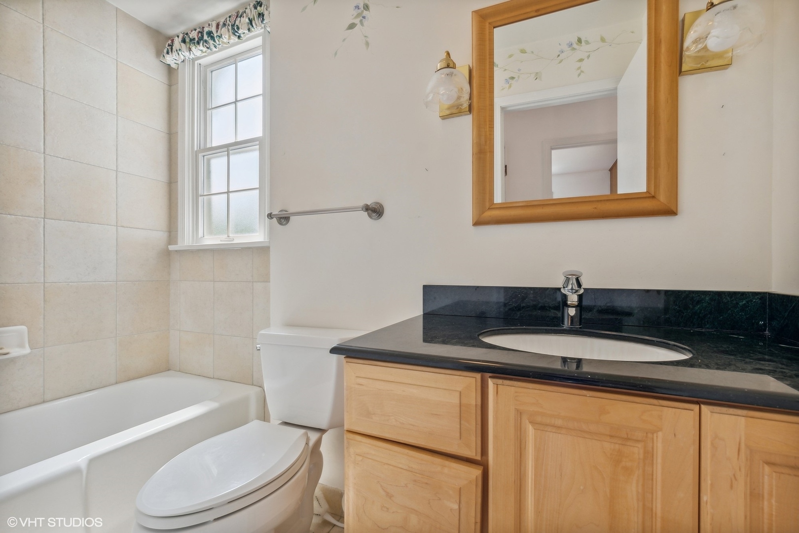 25 Washington Circle Lake Forest, IL 60045 - Photo 17 of 31 a bathroom with a granite countertop sink toilet and shower