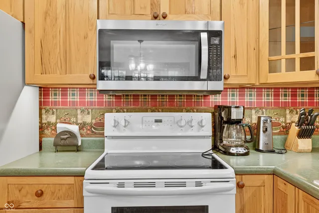 $475,000 | 5284-t C T C Steele Road, Nashville, IN 47448