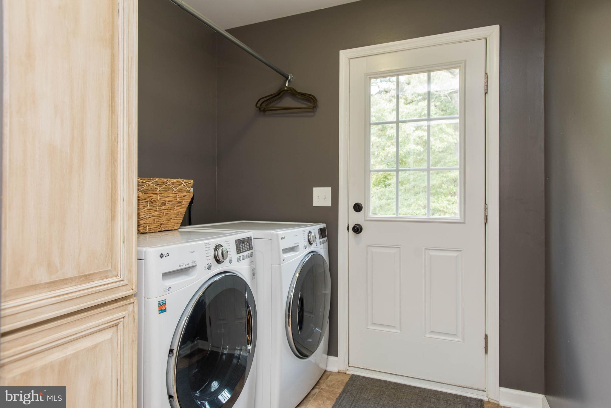 734 Cropp Road Fredericksburg, VA 22406 - Photo 9 of 25 Main floor laundry room