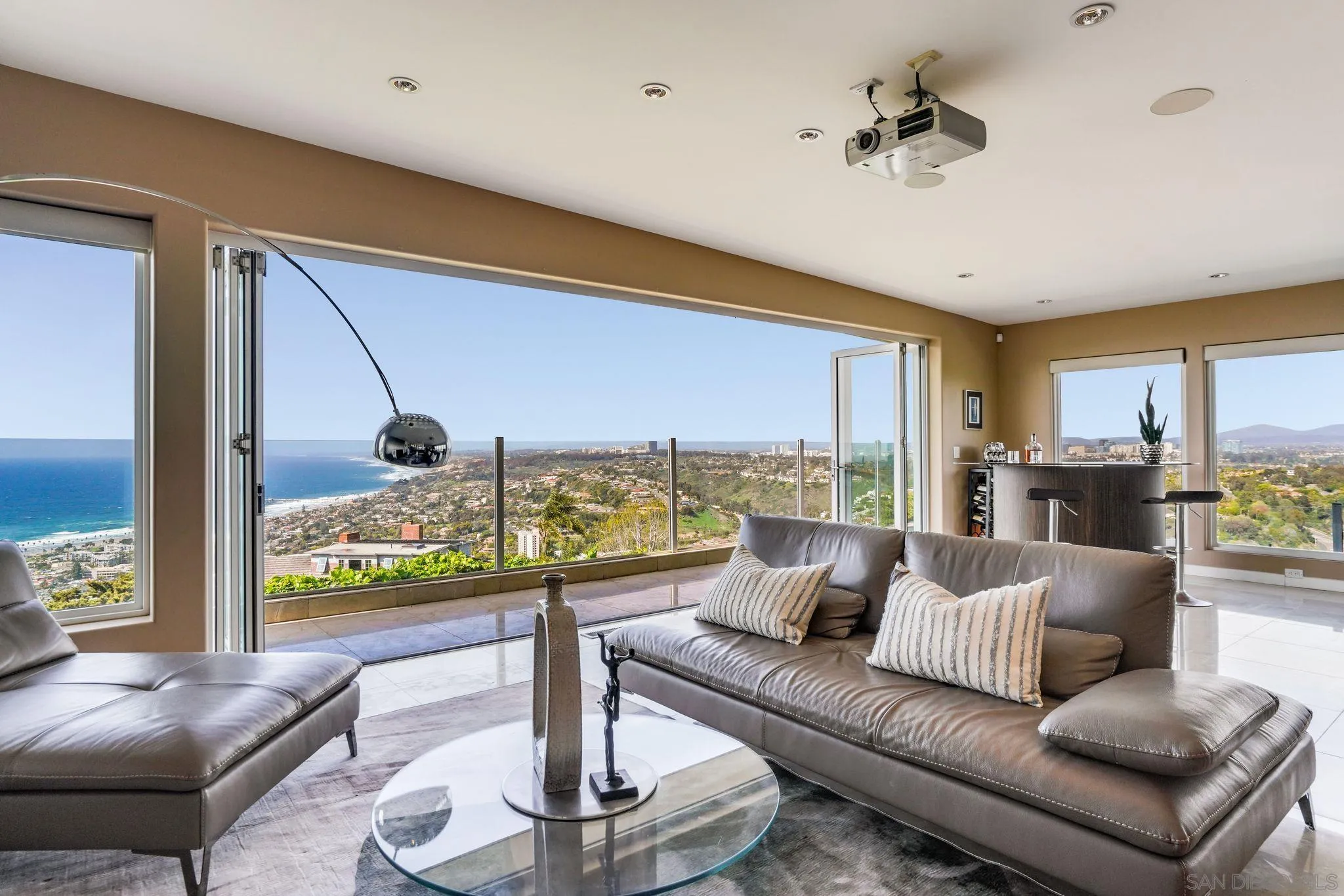 7304 Rue Michael La Jolla, CA 92037 - Photo 14 of 42