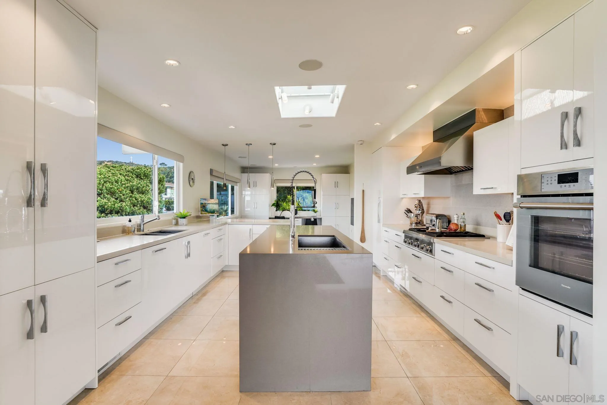 7304 Rue Michael La Jolla, CA 92037 - Photo 18 of 42