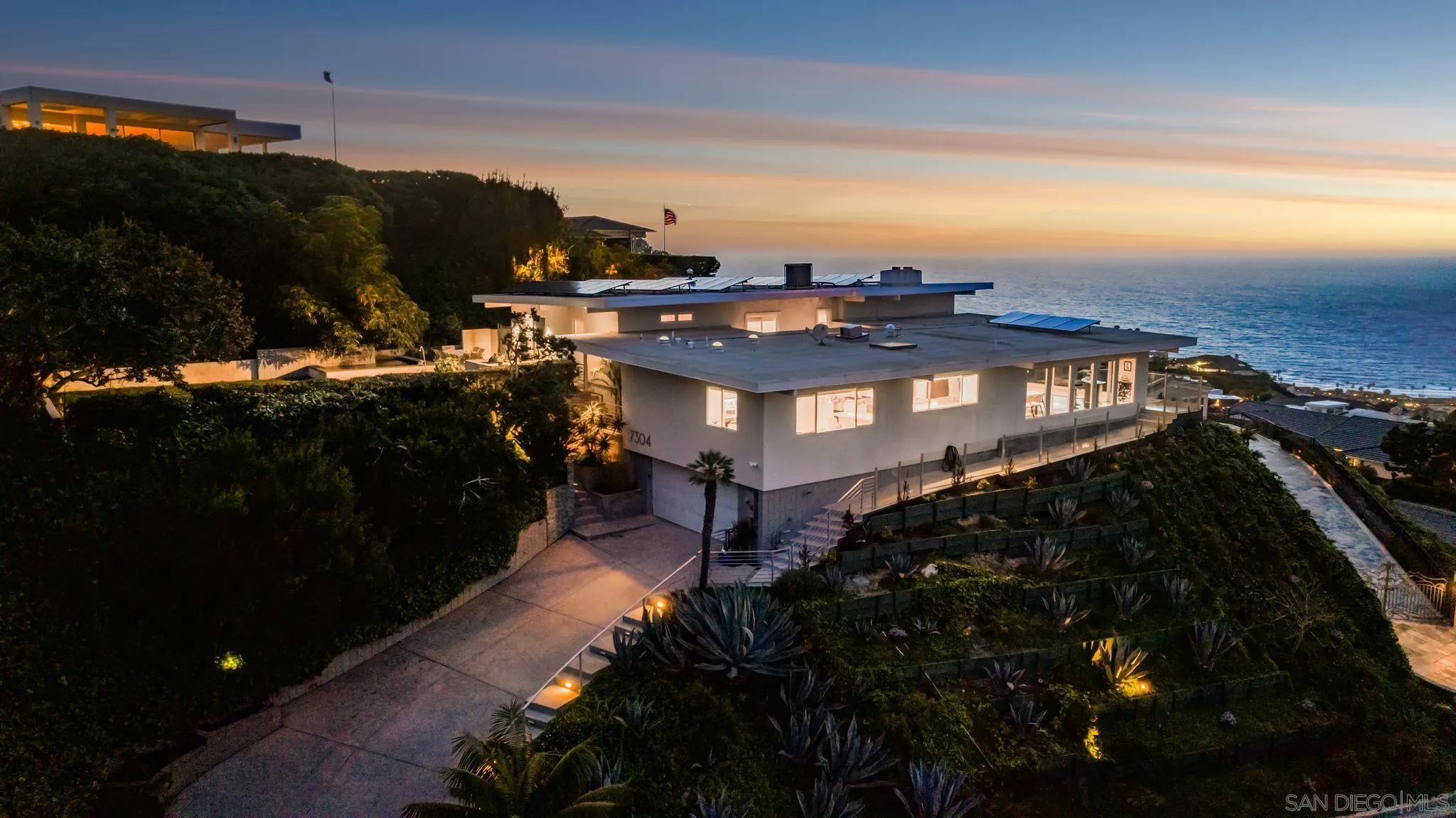 7304 Rue Michael La Jolla, CA 92037 - Photo 9 of 42