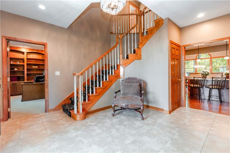 410 McKinney Road Wexford, PA 15090 - Photo 2 of 25