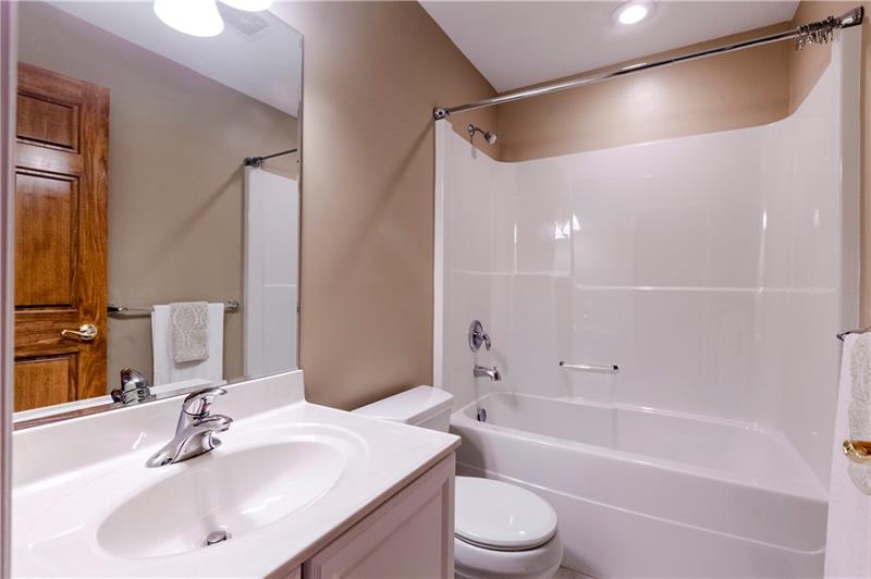 410 McKinney Road Wexford, PA 15090 - Photo 19 of 25