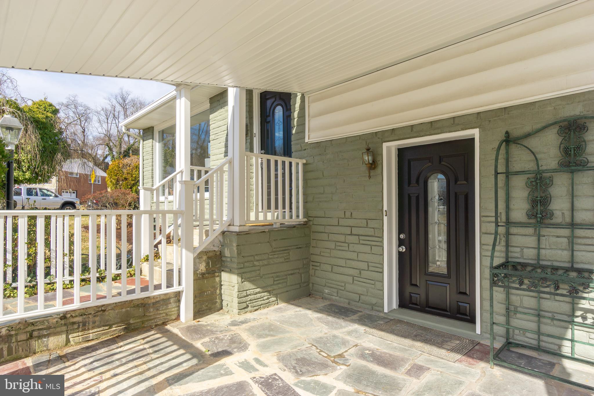 413 Penn Lane Springfield, PA 19064 - Photo 4 of 39