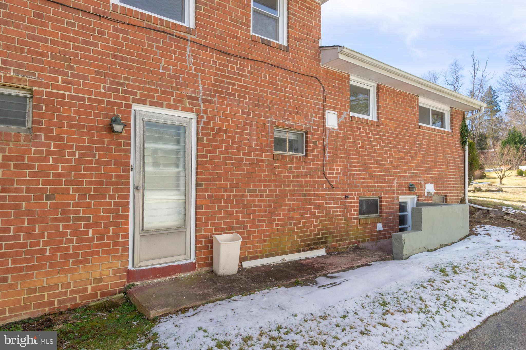 413 Penn Lane Springfield, PA 19064 - Photo 36 of 39