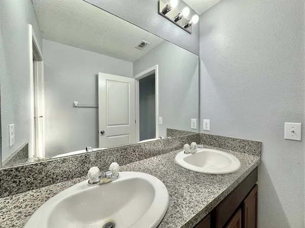 $2,450 | 6533 Trent Creek Drive, Sun City Center, FL 33573