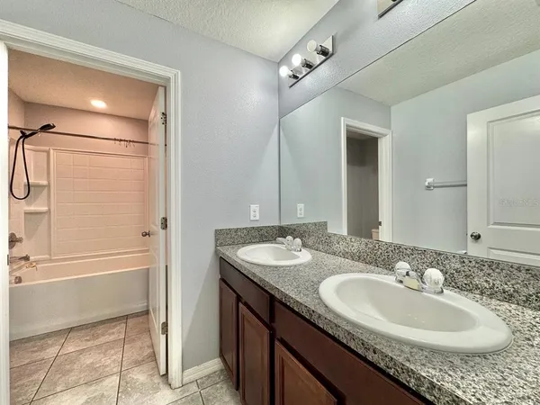 $2,450 | 6533 Trent Creek Drive, Sun City Center, FL 33573