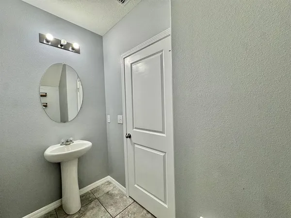 $2,450 | 6533 Trent Creek Drive, Sun City Center, FL 33573