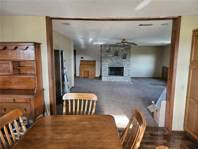 $950,000 | 4633 Northeast County Road 5004, Butler, MO 64730