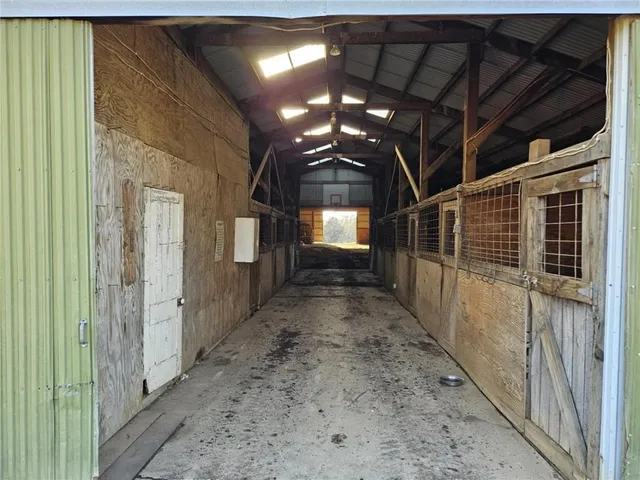 $950,000 | 4633 Northeast County Road 5004, Butler, MO 64730