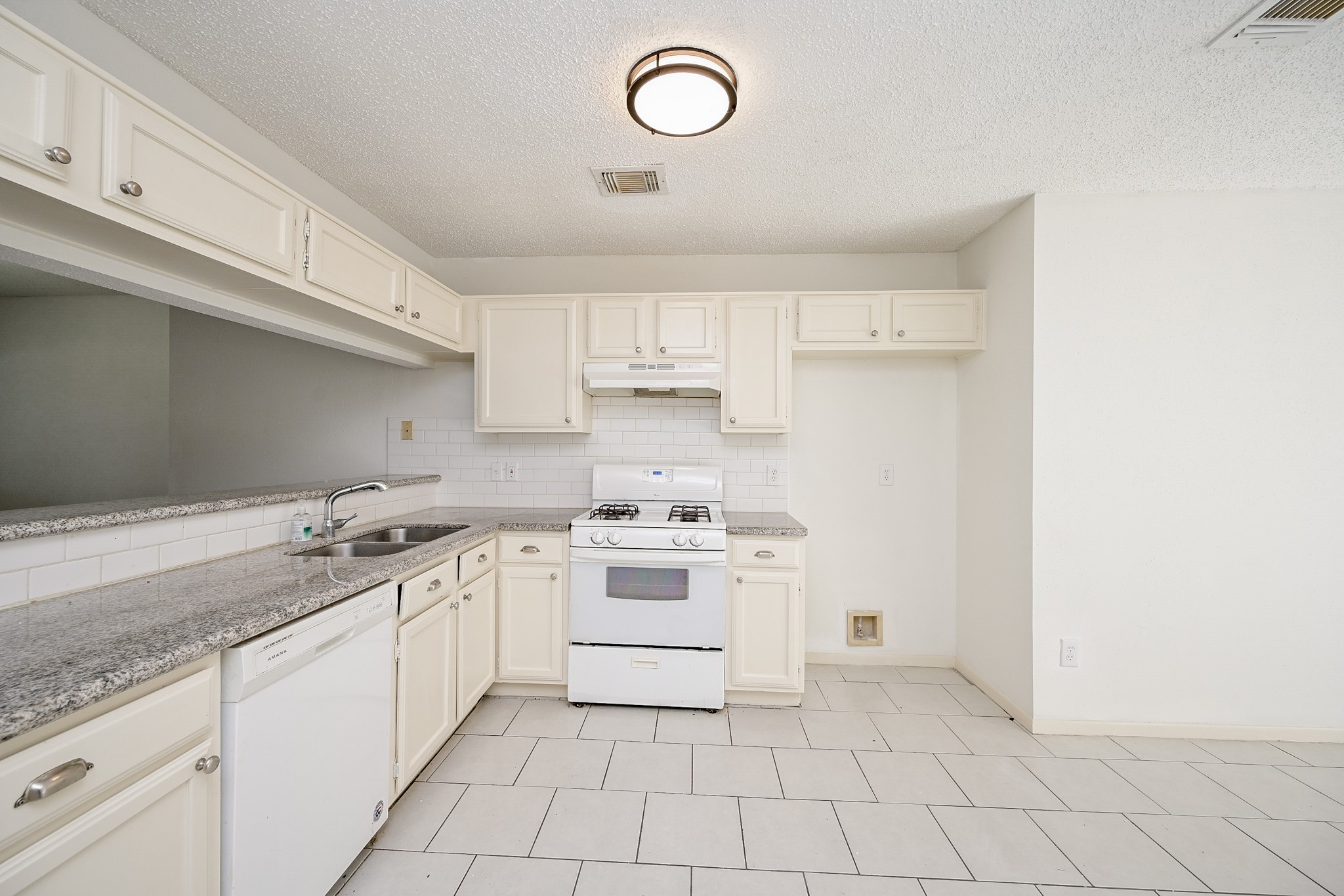 9203 Towerstone Drive Spring, TX 77379 - Photo 11 of 18 Gallery Image 11