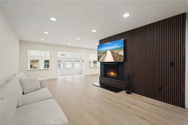 $5,000 | 6556 Corbin Avenue, Reseda, CA 91335