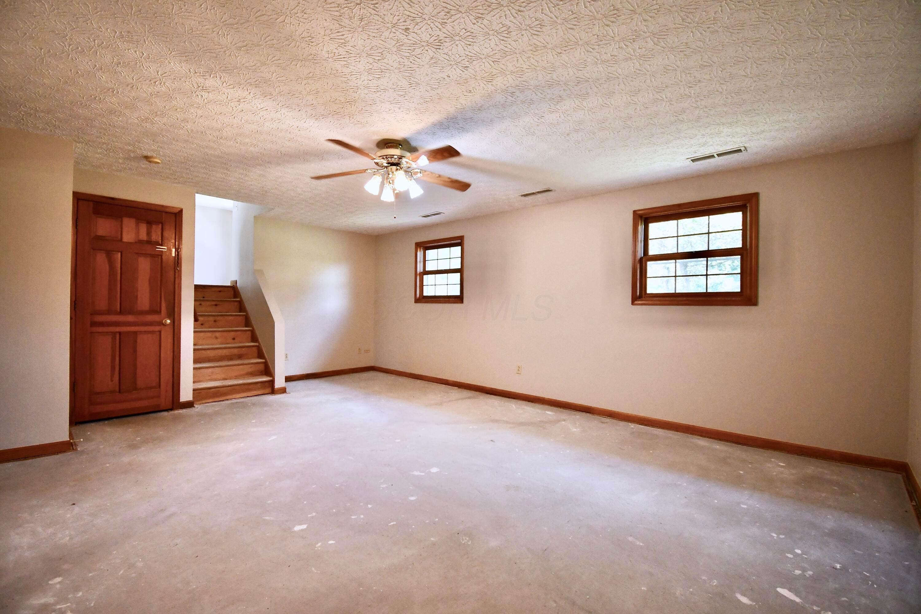 5275 Harlem Road Galena, OH 43021 - Photo 8 of 21 5