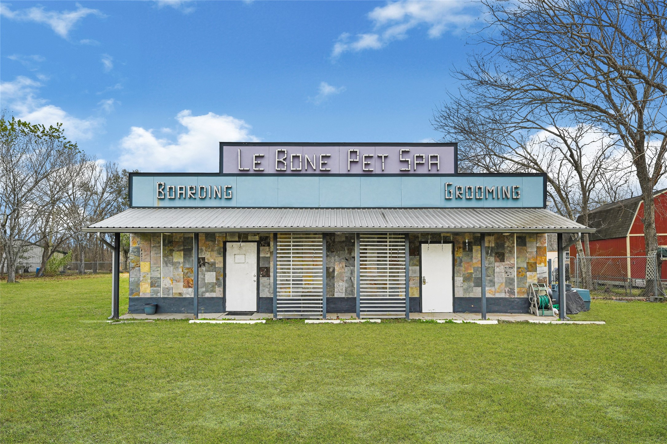 3725 Allen Road Pearland, TX 77584 - Photo 30 of 43 a view of a building with a garden