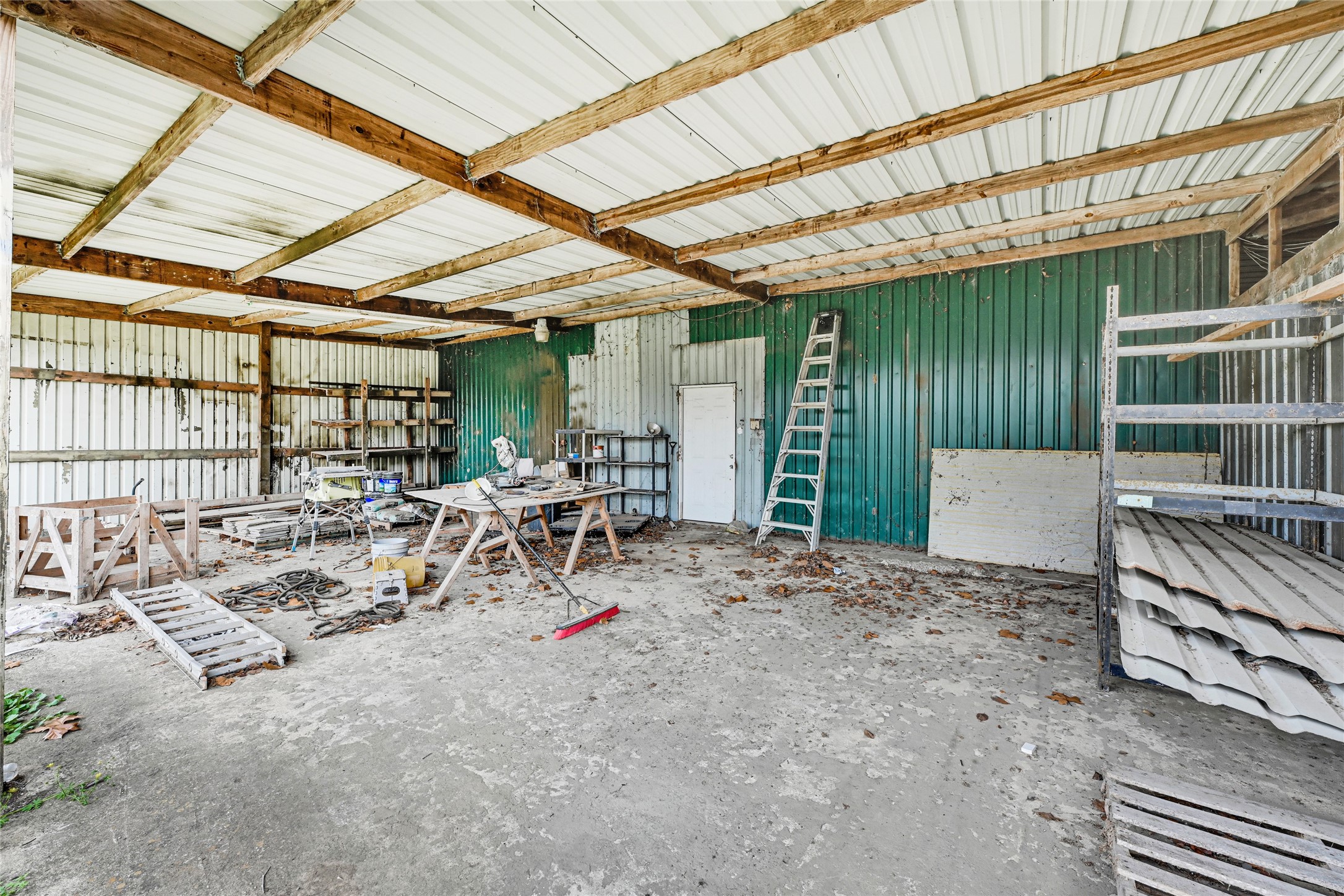 3725 Allen Road Pearland, TX 77584 - Photo 38 of 43 a view of a patio with table and chairs