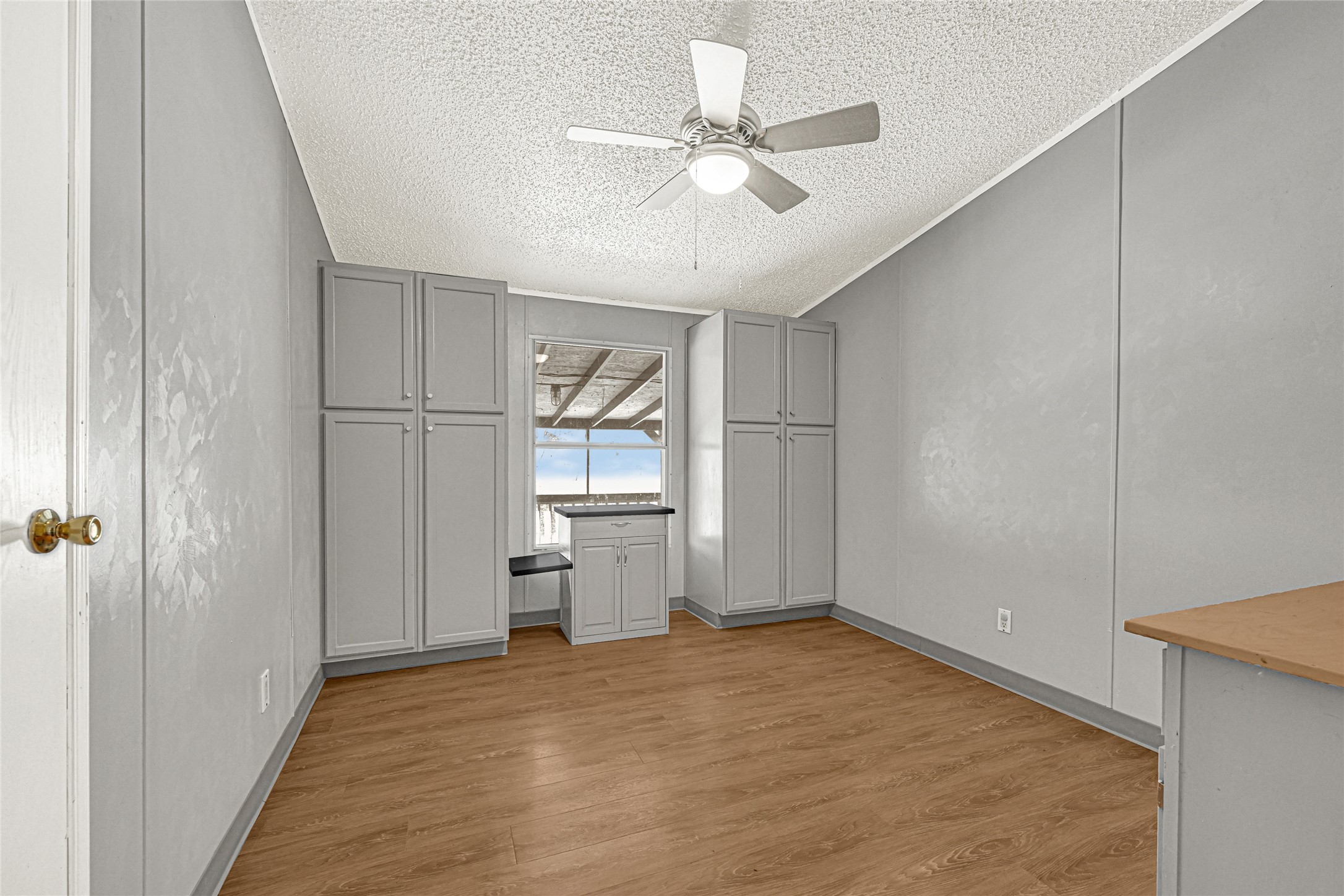 3725 Allen Road Pearland, TX 77584 - Photo 8 of 43 an empty room with closet and windows