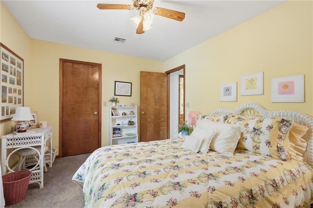 6626 Oak Ridge Drive Shawnee, KS 66217 - Photo 19 of 45