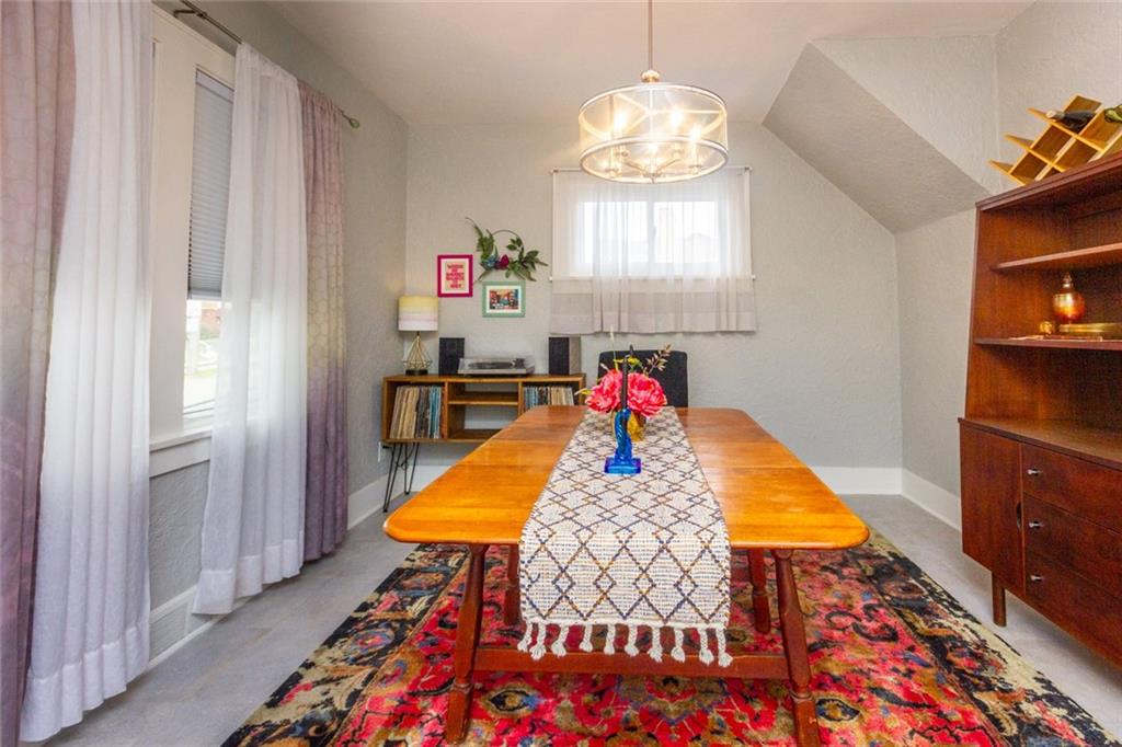 2820 Middletown Road Pittsburgh, PA 15204 - Photo 6 of 26 Gallery Image 6