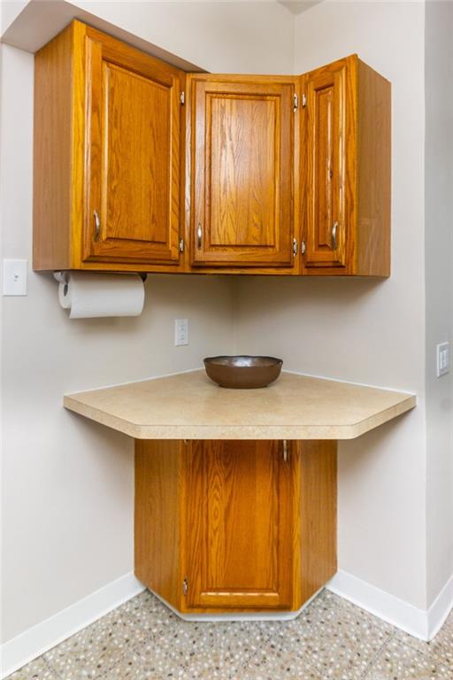 2820 Middletown Road Pittsburgh, PA 15204 - Photo 10 of 26 Gallery Image 10